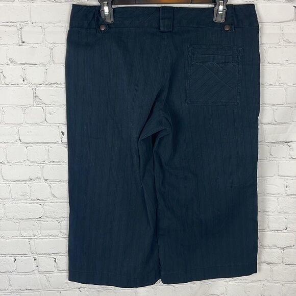 Verdina Cropped Pinstriped Pants - Picture 5 of 6